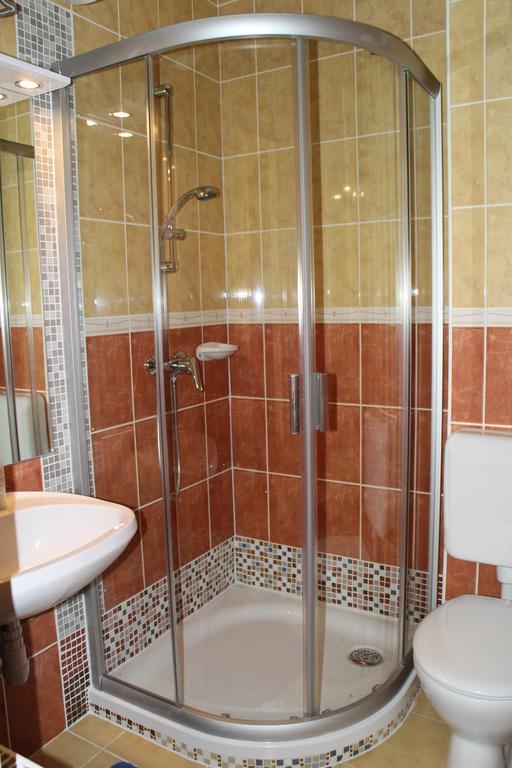 Mandarin Wellness Apartman Siófok Pokój zdjęcie